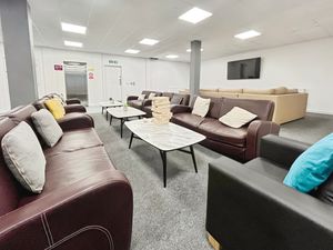 Communal common room- click for photo gallery